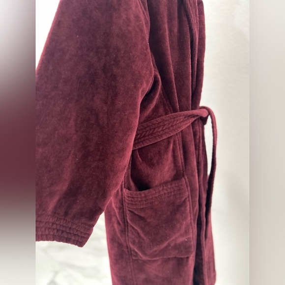 Avocado Organic French Terry Cloth Women's Robe in Color Port, Size L, EUC - Picture 7 of 9